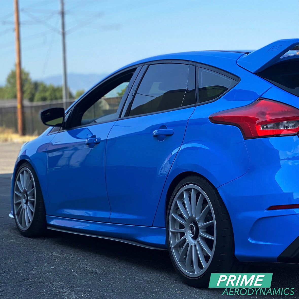 (2016-2019) Ford Focus RS –– Side Skirts